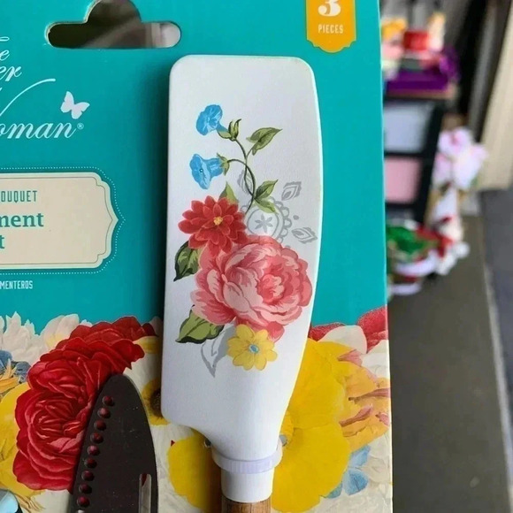 Pioneer Women 3 Piece Condiment Set - Picture 2 of 5